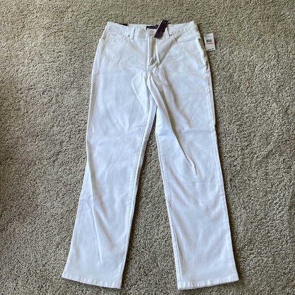 Gloria Vanderbilt Amanda jeans NWT - size 10 - Picture 4 of 13